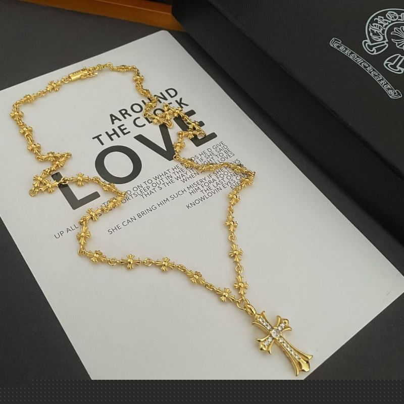 Ch**me He**ts necklaces